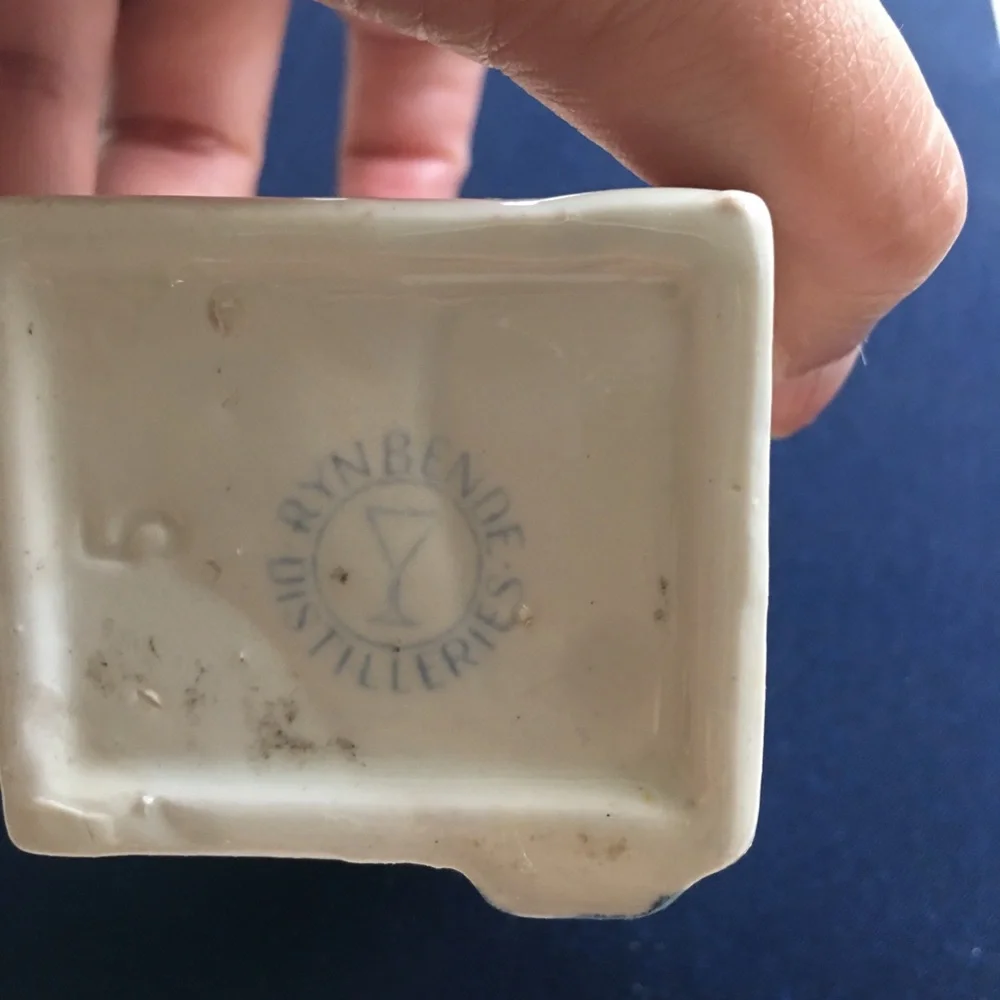 Blue and White Delft Ceramic House-KLM Minis
